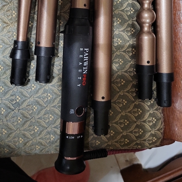 Parwin Pro Beauty Curling Wand - Picture 1 of 2